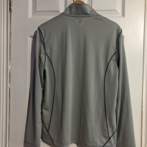 IZOD Golf Pullover - Picture 7 of 10